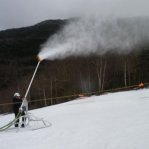 Snowmaking resumes