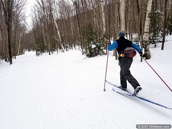 Photo of the Skimeister making his way up the trail