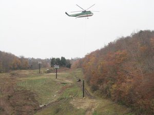 New lift installation at Middlebury Snow Bowl